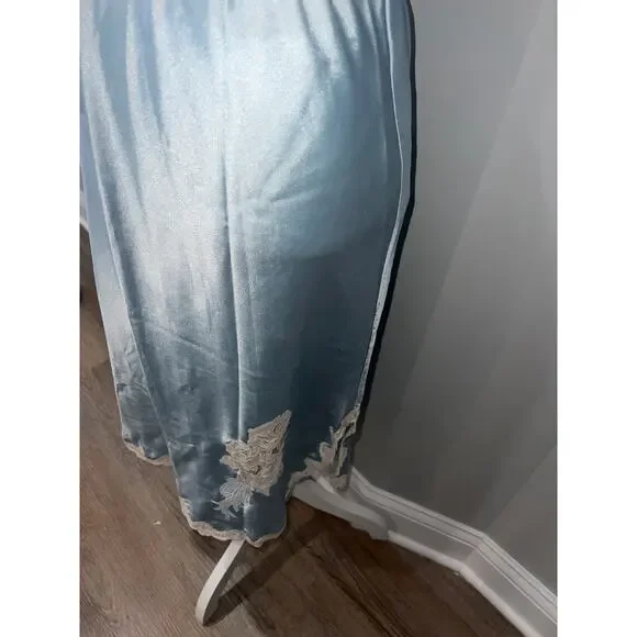 Vintage Christian Dior Slip Skirt Light Blue Lace Trim ILGWU USA Made M - Picture 7 of 15